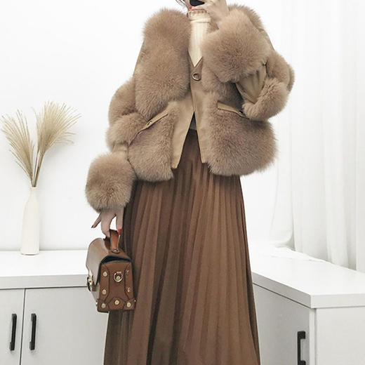 XDX-新款简约显瘦进口整皮狐狸毛皮草大衣绵羊皮短款外套 商品图2