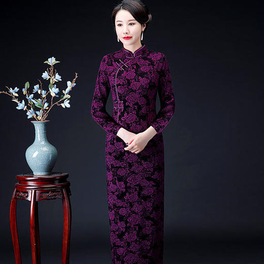 QQ-9792冬季新品复古修身中式礼服加绒祺袍 商品图0