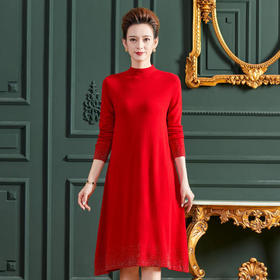 WW-S2628羊毛半高领羊绒纯色镶钻套头连衣裙