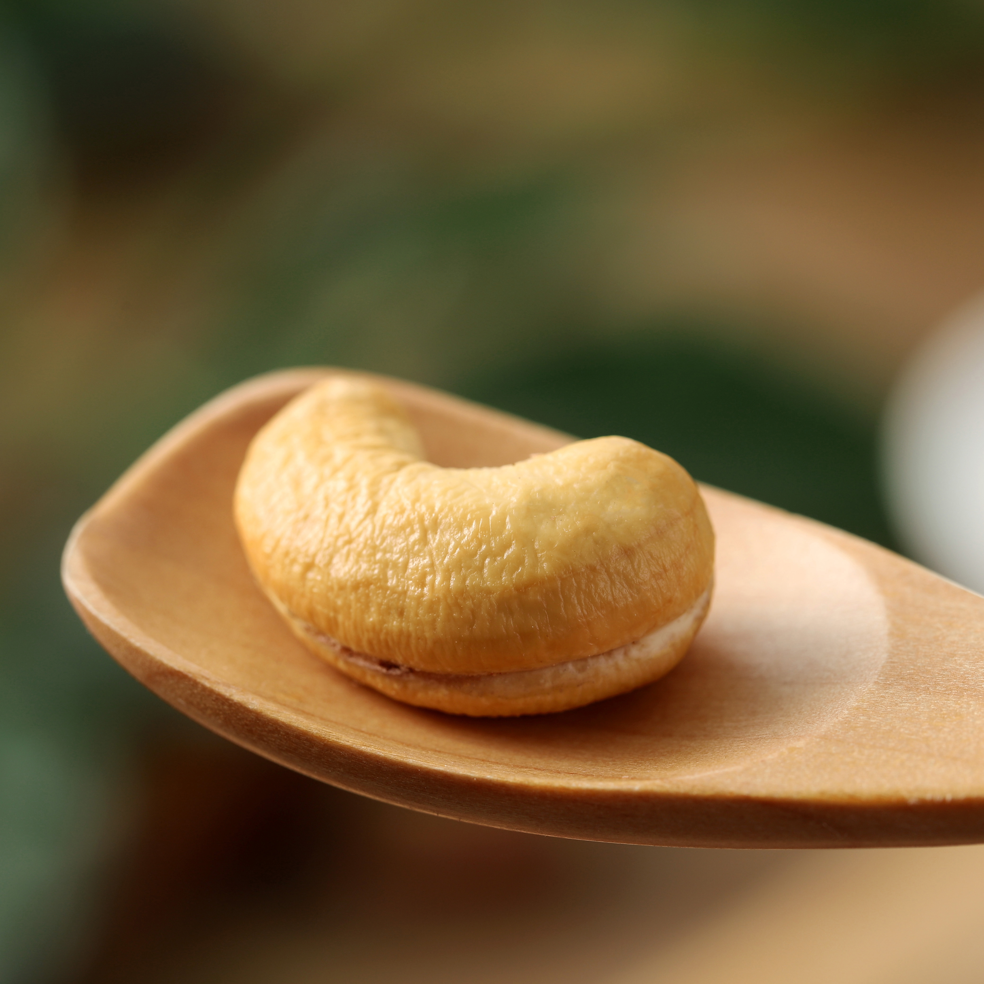 皮薄易脱肉脆咸香烘焙带皮腰果甄选型号w180特大腰果个大肉厚饱满有