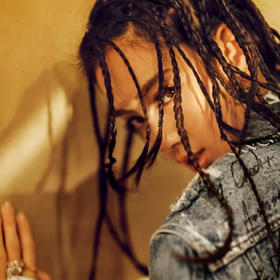  什么样的国潮品牌竟虏获了一大批顶级流量自发为"ta"代言 