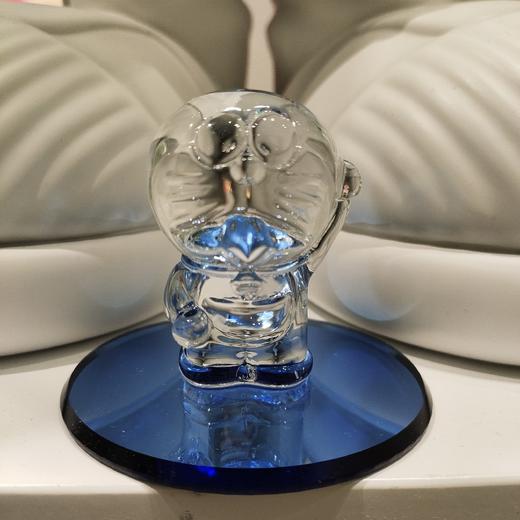 哆啦A梦水晶摆件底座-认错 商品图0