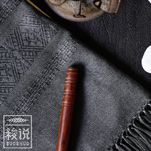 新品【梭说】净.含烟 纯手工限量设计围巾 侗族传统织锦工艺纯棉 商品图0