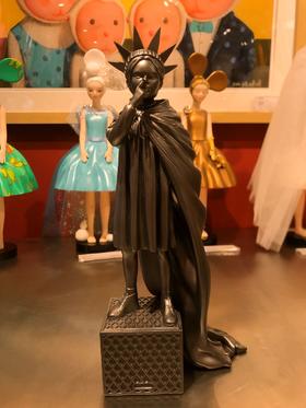 自由女神-全黑色