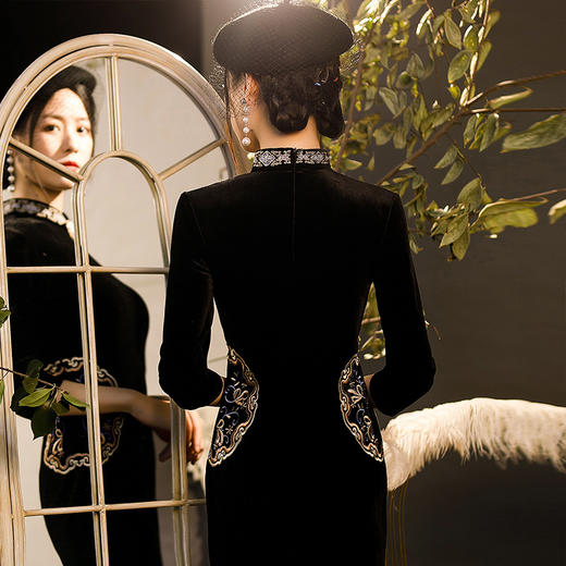 秋冬新款绣花中长款丝绒旗袍，复古改良中国风旗袍礼服 YG-0097 商品图3