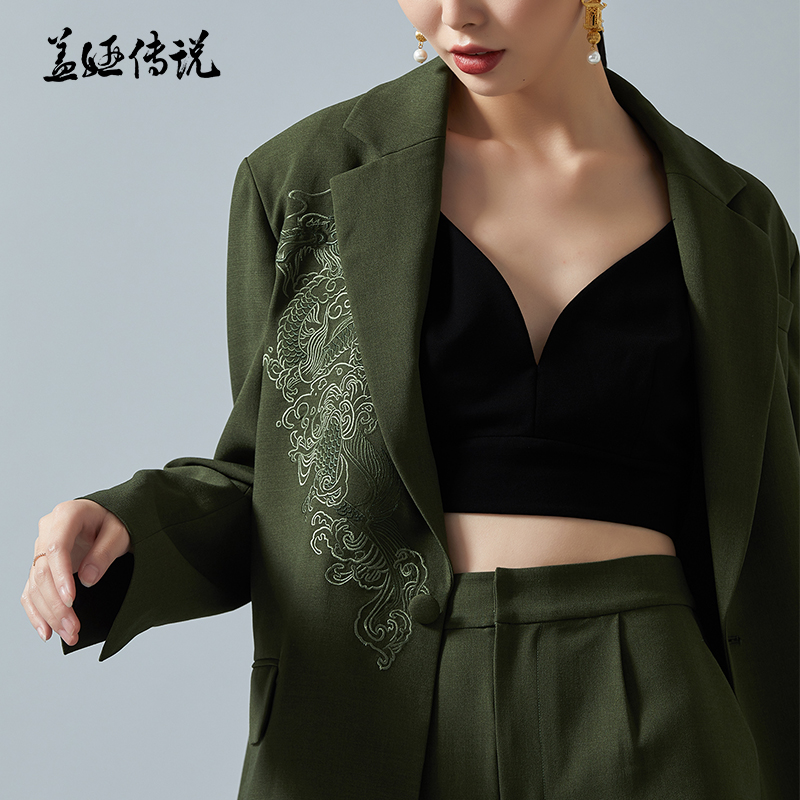盖娅传说新品军绿色女士西装hg42031107