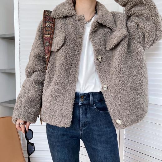 【上身十足高级感】羊羔毛外套 触感柔软 整体宽松的版型不挑人 显气质衬肤白 商品图4