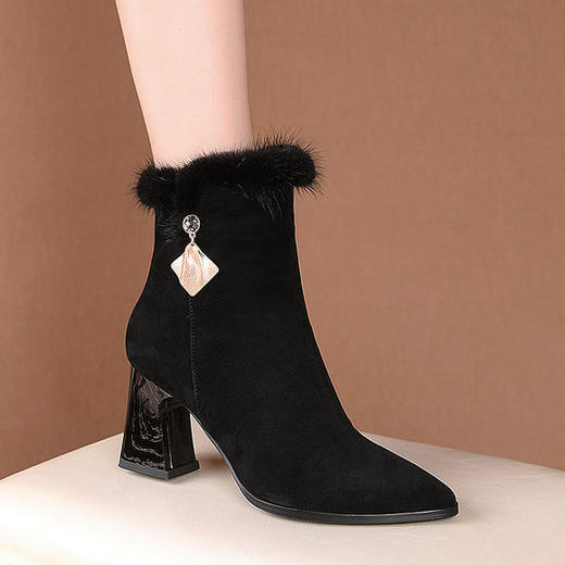 RB889冬季新品粗跟尖头短靴大码保暖加绒高跟靴 商品图2