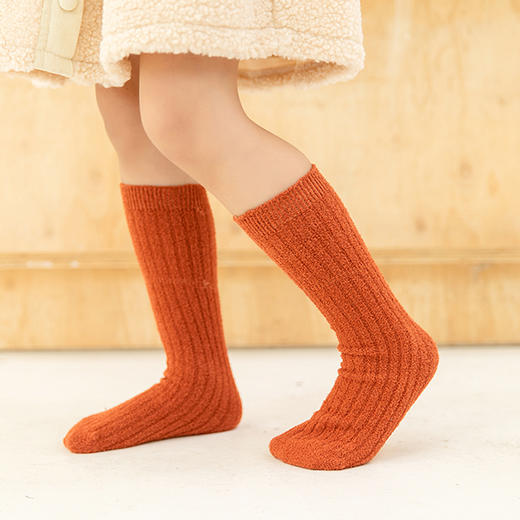 莫兰迪色保暖中筒袜（砖红色） 商品图0