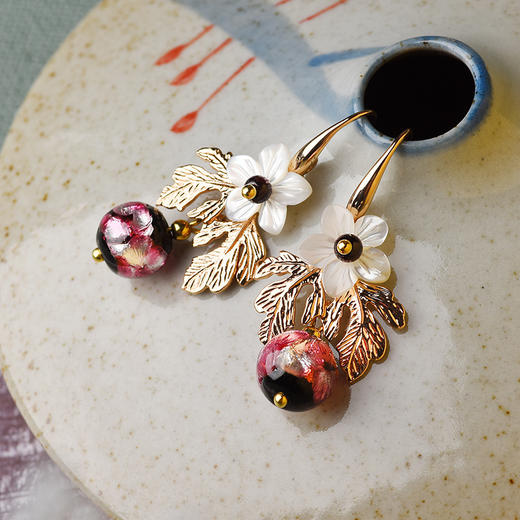 JGL-03220241镀14K金耳环原创设计银杏贝壳花复古时尚耳饰夏新款耳饰 商品图2