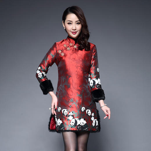 LT-LT6333民族风女装秋冬保暖貂毛长袖妈妈装夹棉旗袍加厚外套 商品图1