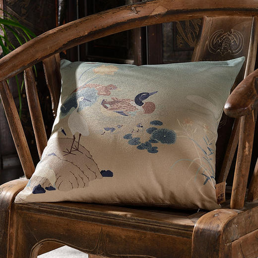 国家宝藏-乳鸭图家居抱枕 商品图2