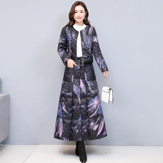 WZNH-YM2070A羽绒服套装裙女短款外套白鸭绒过膝冬装半身裙两件套 商品图3