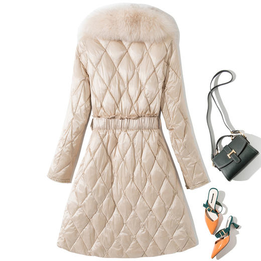 YLYM-W2257新款女装狐狸毛+水貂毛白鸭绒不可拆卸羽绒服 商品图2