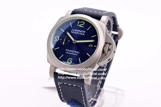 VS新品：沛呐海44MM “超级夜光”PAM1117 镂空三文治超级夜光表盘，金属镭射钛金属表壳，蓝色夜光缝线表带 商品图12