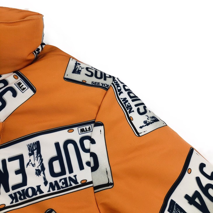 supreme 17fw license puffy plate jacket