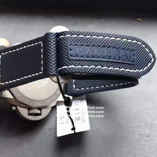 VS新品：沛呐海44MM “超级夜光”PAM1117 镂空三文治超级夜光表盘，金属镭射钛金属表壳，蓝色夜光缝线表带 商品图9