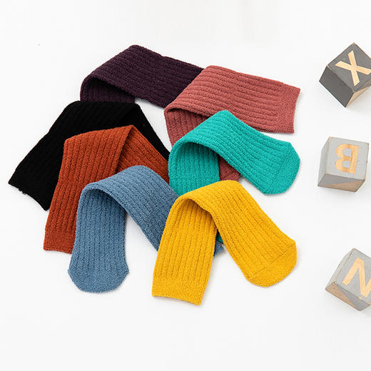 莫兰迪色保暖中筒袜 商品图2