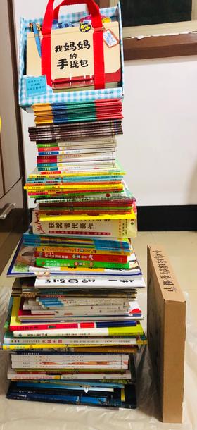 《我妈妈的手提包》：既是绘本也是玩具，更是打扮的装饰品。