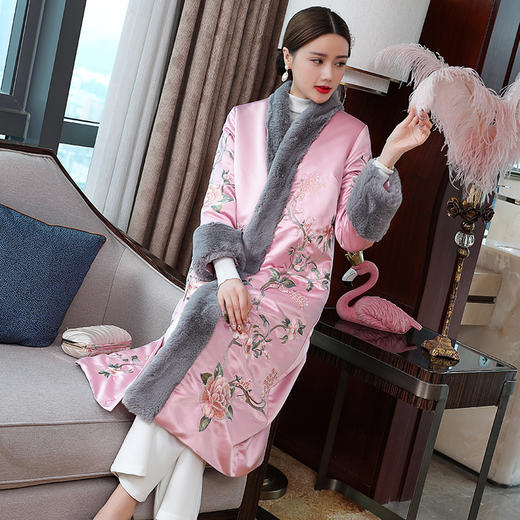 MY-3906复古刺绣旗袍式唐装棉衣外套中长款夹棉加厚保暖棉服大衣 商品图1