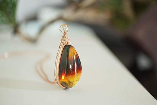 墨西哥红蓝珀18K玫瑰金镶钻水滴吊坠    特价 商品图1