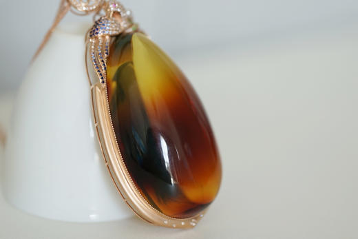 墨西哥红蓝珀18K玫瑰金镶钻水滴吊坠    特价 商品图1