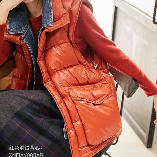 【羽绒羊绒大赏】3楼恩派雅2020冬牛仔拼接羽绒马甲吊牌价2998元，折后价2700元【待调整】 商品图1