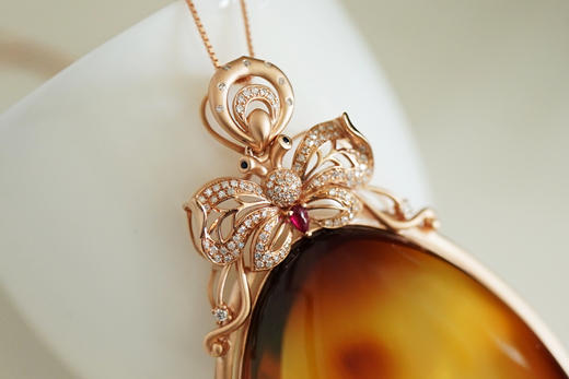 墨西哥红蓝珀18K玫瑰金镶钻水滴吊坠    特价 商品图1