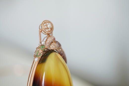 墨西哥红蓝珀18K玫瑰金镶钻水滴吊坠    特价 商品图3