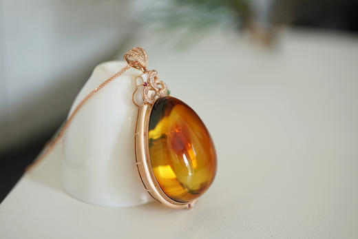 墨西哥红蓝珀18K玫瑰金镶钻水滴吊坠    特价 商品图5