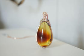 墨西哥红蓝珀18K玫瑰金镶钻水滴吊坠    特价