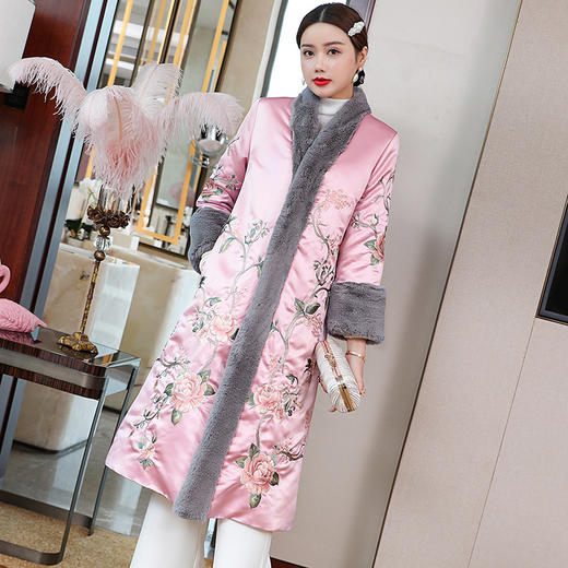 MY-3906复古刺绣旗袍式唐装棉衣外套中长款夹棉加厚保暖棉服大衣 商品图0