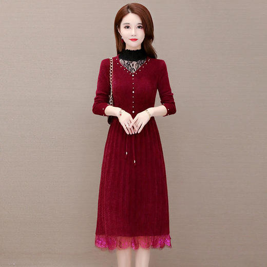 气质减龄，修身长袖时尚蕾丝水貂绒连衣裙YW-YDY-M810 商品图4