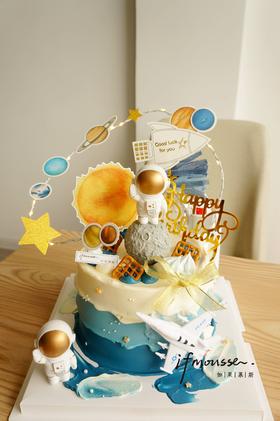 「男孩」宇宙宇航员