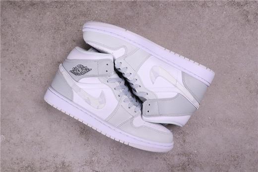 乔丹1代中帮系列Air Jordan 1 Mid With Grey Camo Swooshes 商品图0