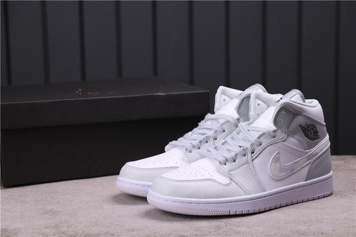 乔丹1代中帮系列Air Jordan 1 Mid With Grey Camo Swooshes 商品图2