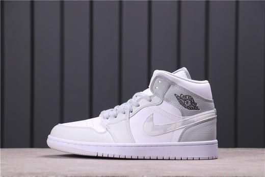 乔丹1代中帮系列Air Jordan 1 Mid With Grey Camo Swooshes 商品图1