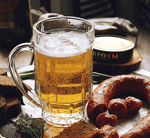  黄啤是黄色的，黑啤是黑色的，可白啤为什么不是白色的？ 