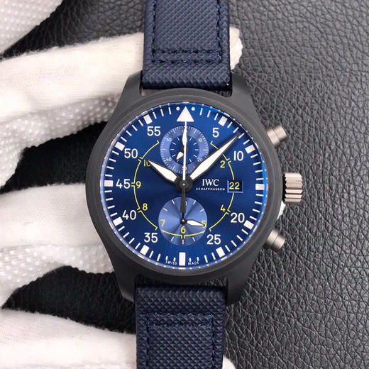 ZF万国黑色科技 IWC飞行员系列TOP GUN海军空战部队MIRAMAR计时腕表闪耀出场
【黑色科技】腕表尺寸44X16.5mm 商品图0
