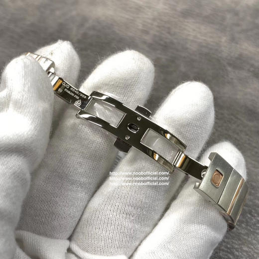 8848F厂岀品欧米茄星座系列，24毫米 搭载原版欧米茄1376专用机芯优势1，真钻一级贝母字面2，表带工艺还原专柜，更舒适，工艺目前为止独家3，表带18K金盾牌，还原专柜，比市场更逼真，四个角无缝 商品图5