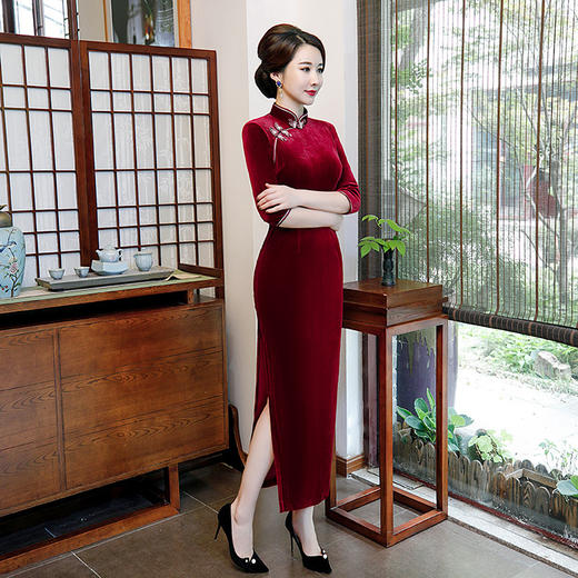 QQ-888纯色改良时尚潮人金丝绒长款旗袍连衣裙中国风妈妈装礼服 商品图1
