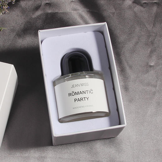 小城伊香男女士B礼盒香水无人区玫瑰网红流沙鎏金持久淡香水50ml 商品图2