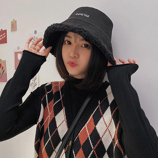 秋冬新款羊羔毛韩版百搭潮休闲水桶盆帽刺绣字母鹿皮绒渔夫帽 商品图3