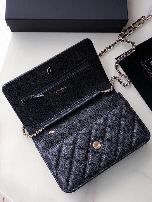 秋冬特价💰850 【细球纹】原单香奈儿 Chanel AP1894 经典之作，华丽与气质的前沿，是你意想不到的尊贵。进口小羊皮，里配原版布。原版五金配制。尺寸16cm 商品图5