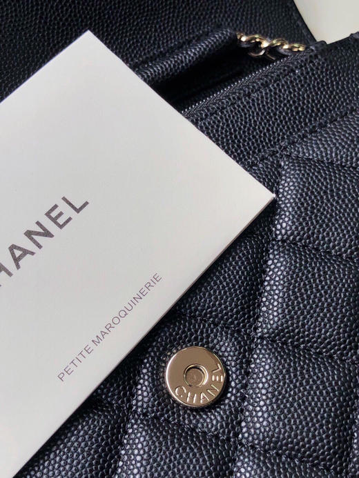秋冬特价💰850 【细球纹】原单香奈儿 Chanel AP1894 经典之作，华丽与气质的前沿，是你意想不到的尊贵。进口小羊皮，里配原版布。原版五金配制。尺寸16cm 商品图6
