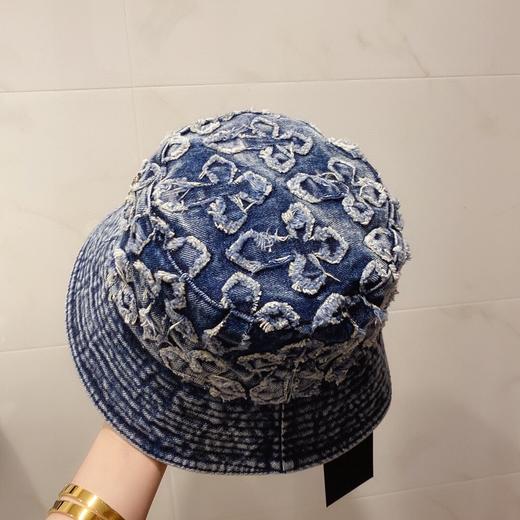 点此购买 克罗心重工牛仔渔夫帽 表167383 商品图5