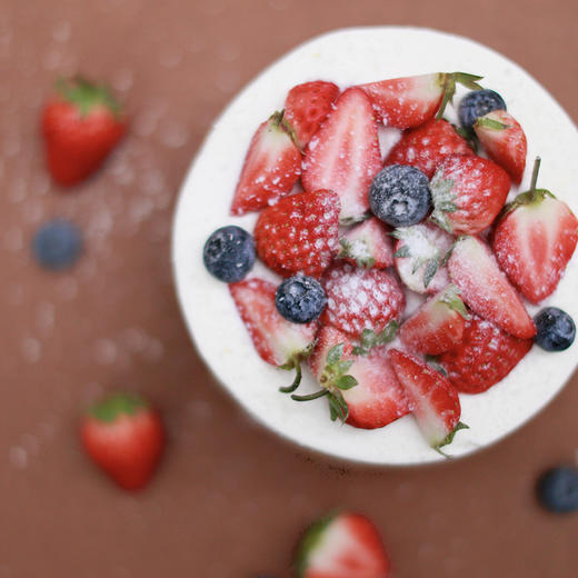 8英寸｜草莓小姐+198元当季花束 商品图1