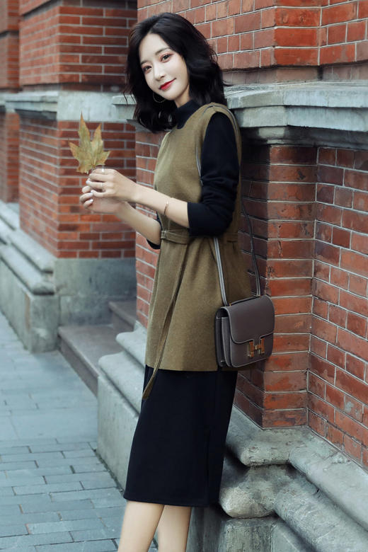 WZNH-DMGY9259-1新款时尚两件套套裙 商品图5