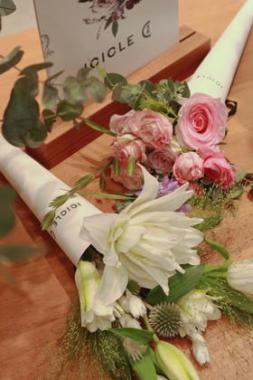  一束花的仪式感永远不会过时 | 线下·回顾 