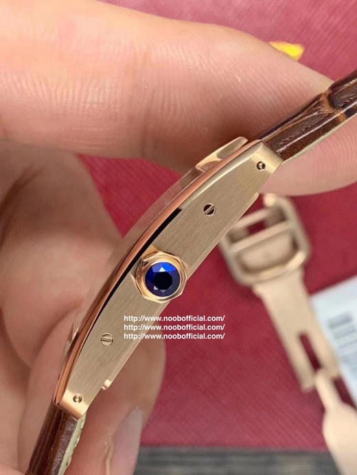 GS卡地亚热门大作——优雅的美式坦克WSTA0016腕表曼妙登场！苗条多姿的外形，简约秀丽的设计，是现代女性的不二之选 商品图12